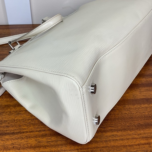 Louis Vuitton Brea MM Epi Ivory Satchel - Picture 13 of 14